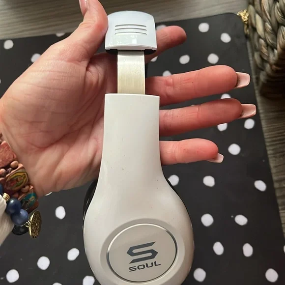 Soul by Ludacris Signed Box (authentic) Headphones